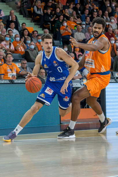 与进攻发动 与进攻发动