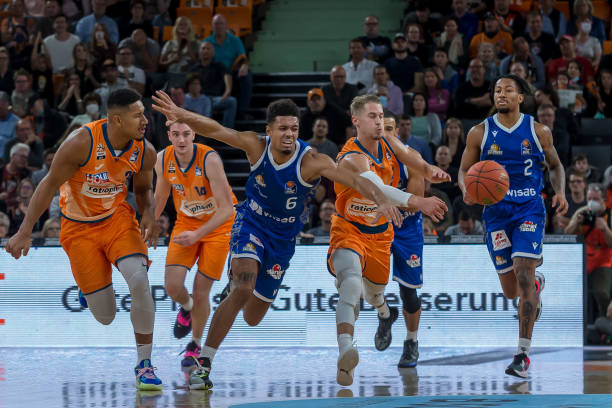 不容小觑 不容小觑